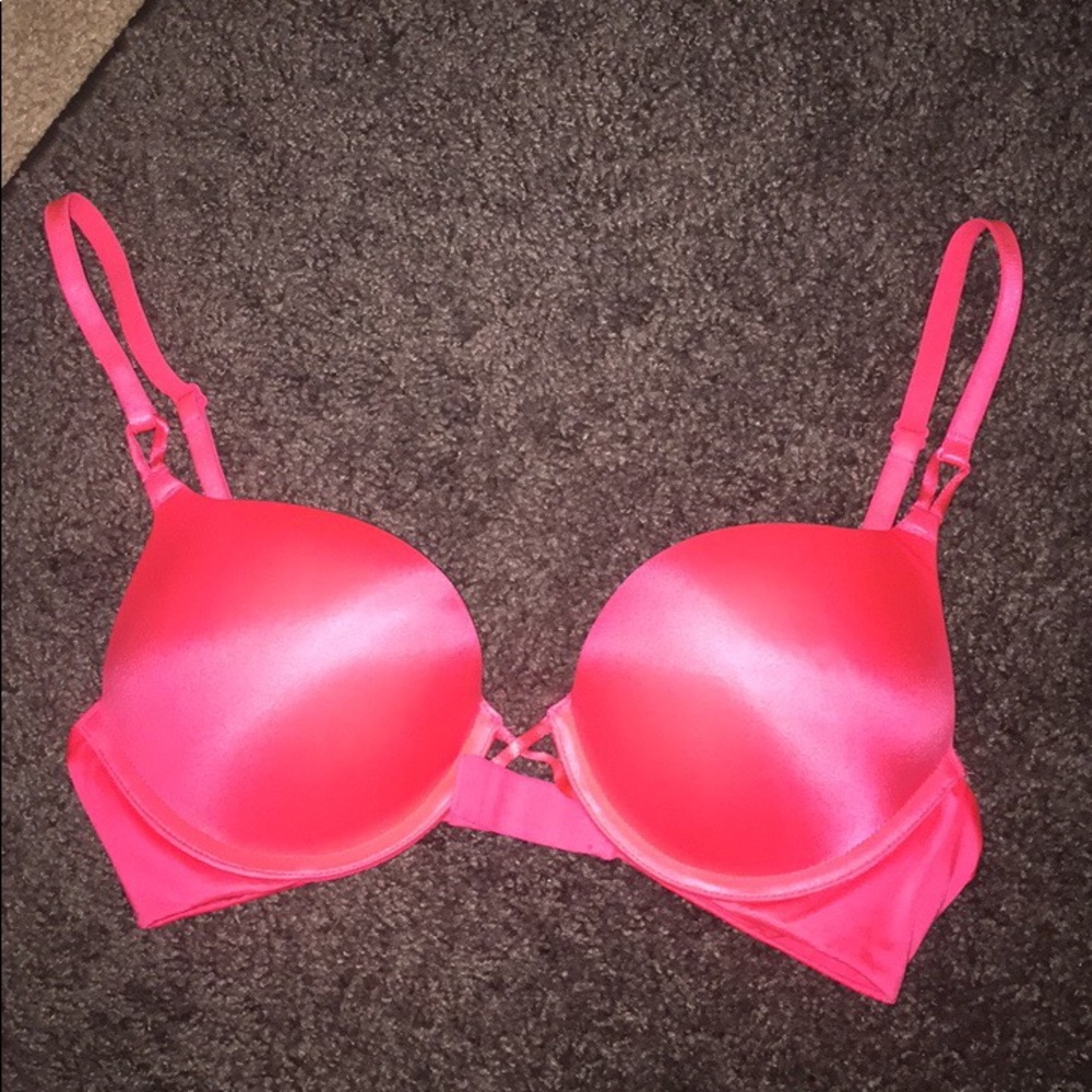 Victoria’s Secret Bombshell Bra